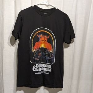 B8 Dungeons And Dragons T-shirt Size Medium